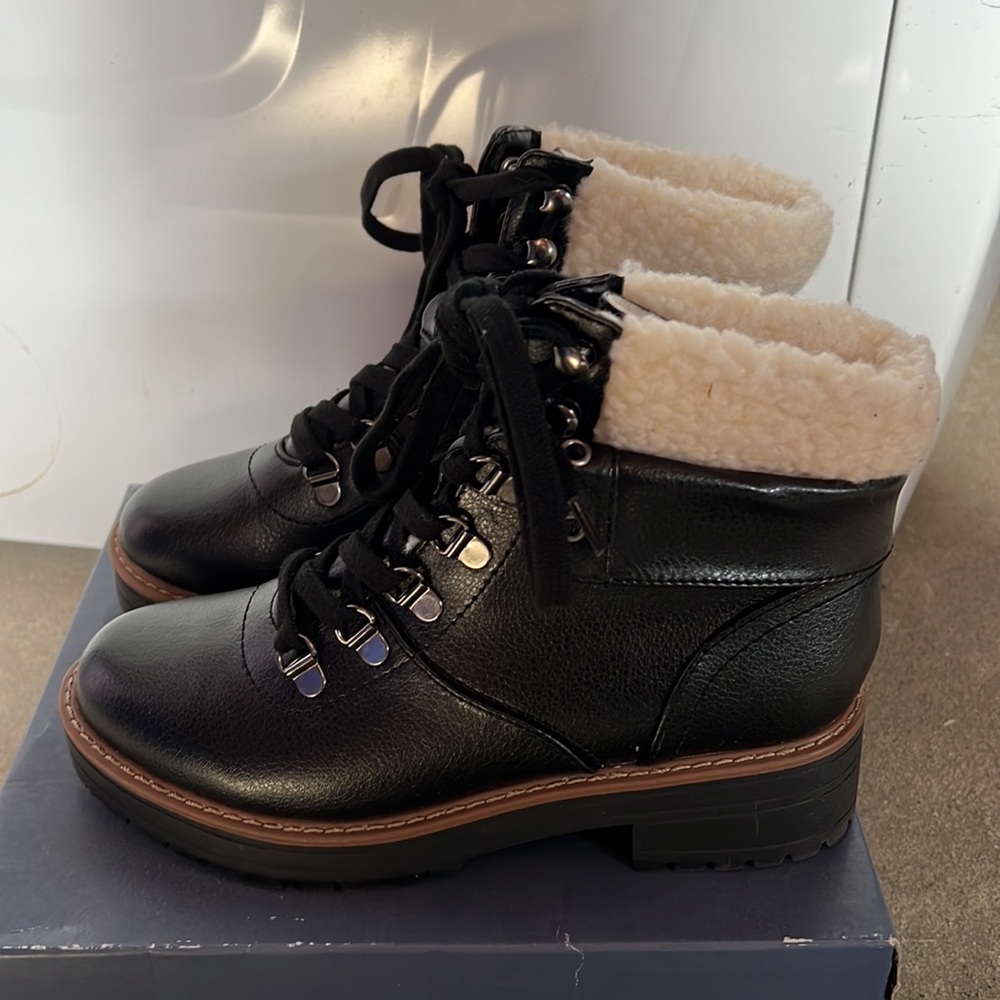 Universal Thread Karissa Boots - Picture 5 of 6